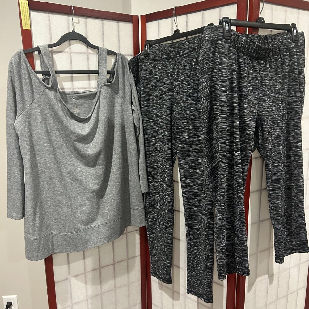 Lane Bryant set of 3 - Open shoulder long sleeve top 18/20 - legging & capri